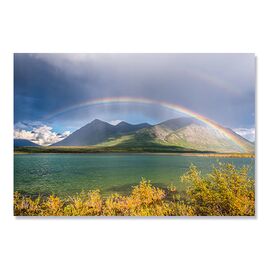 Tablou Canvas - Curcubeu in Yukon, Lac, Insula, Munti, Munte, Marime: 80 x 120 cm - - Roveli