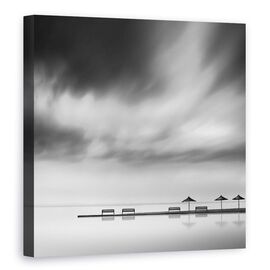 Tablou Canvas - Patru Banci Si Trei Umbrele, Marime: 90 x 90 cm - - Roveli