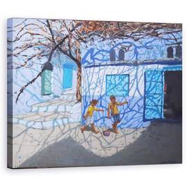 Tablou Canvas - Andrew Macara - Jocuri cu mingea in strada, Chefchaouen, Maroc, 2018 - - Roveli