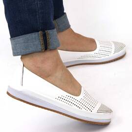 Pantofi de dama,comozi si usori cu perforatii D-017-WHITE, Culoare (12): Alb, Marime (12): 40 - - Roveli