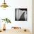 Tablou Canvas - Femeie In Rosu, Strada, Balustrada, Selectiv, Culoare, Marime: 60 x 60 cm - 4- Roveli