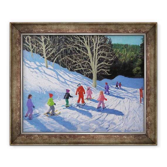 Tablou inramat - Andrew Macara - Lectie de schi pentru copii, Courchevel la La Tania, 20\ - - Roveli