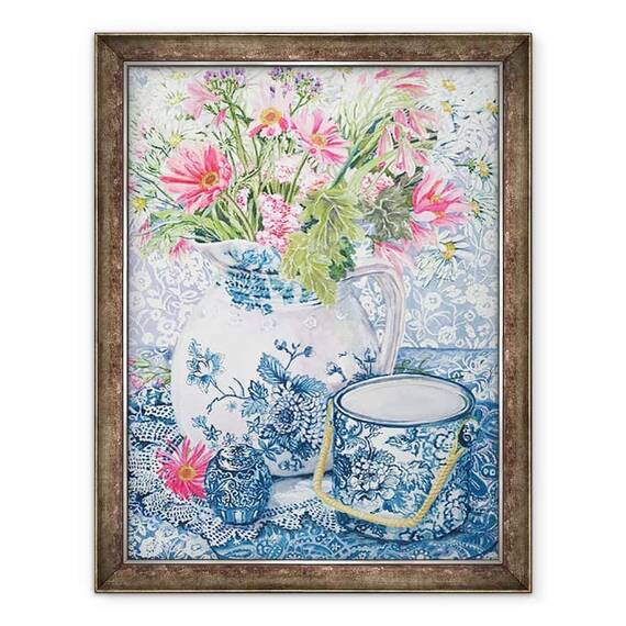 Tablou inramat - Joan Thewsey - Gerbera intr-un ulcior de coalport cu vase albastre - - Roveli