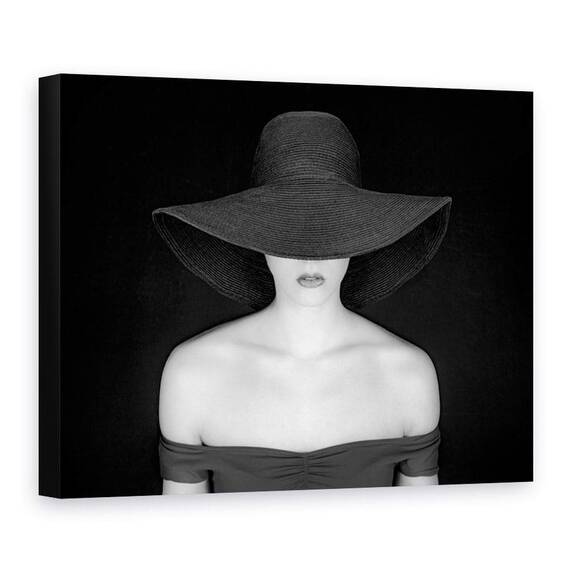 Tablou Canvas - Chic, Femeie, Palarie, Moda, Buzele, Model, Marime: 75 x 100 cm - - Roveli