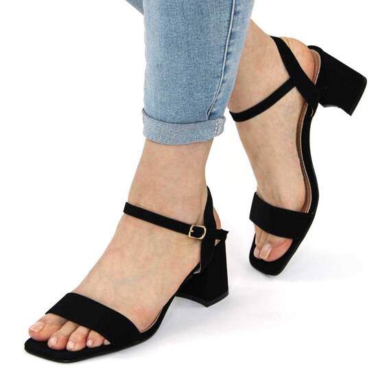 ​Sandale elegante de dama,din catifea, cu tocul mediu si patrat 980-26-BLACK, Culoare (12): Negru, Marime (12): 38 - - Roveli