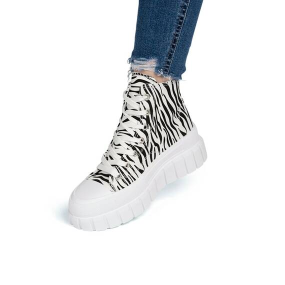 Sneakers dama din material textil Rihanna, Culoare (12): Zebra, Marime (12): 38 - 5- Roveli Sneakers dama din material textil Rihanna, Culoare (12): Zebra, Marime (12): 38 - 5- Roveli