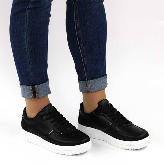 Pantofi sport de dama, cu talpa groasa si insertii de lac 6118-BLACK​, Culoare (12): Alb, Negru, Marime (12): 39 - 2- Roveli