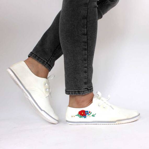 Tenisi de dama, cu broderie pe lateral, usori si confortabili X-1453-WHITE, Culoare (12): Alb, Multicolor, Marime (12): 39 - 3- Roveli