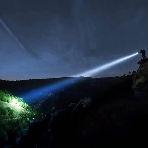 Lanterna LED profesionala cu suport prindere, 30W, raza 2000m - 3- Roveli