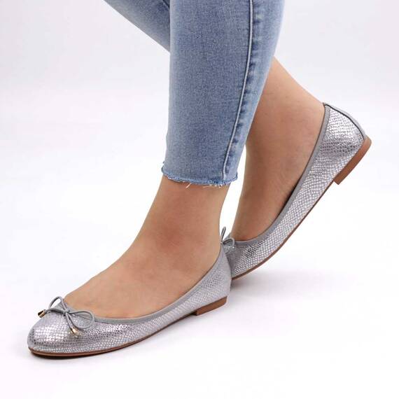 ​Balerini  de dama , cu fundita , cu reflexii stralucitoare HR21601-SILVER, Culoare (12): Argintiu, Marime (12): 38 - - Roveli