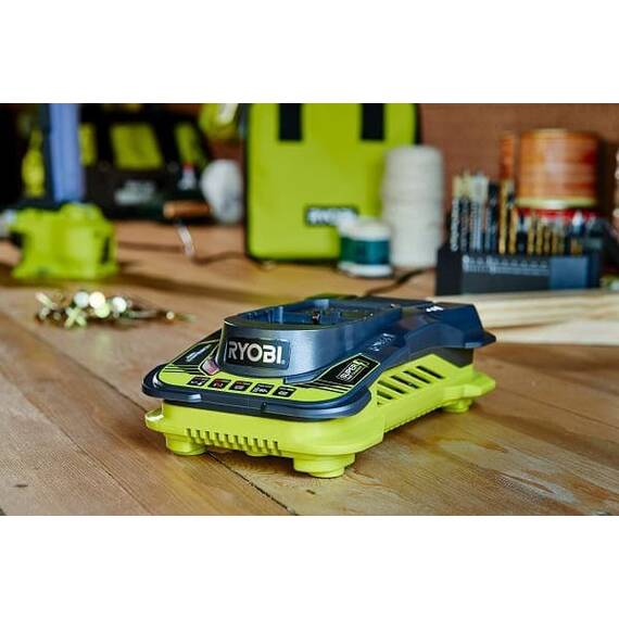 Incarcator rapid Ryobi, incarca la o viteza de 5,0 Amp/h, 18 V - 2- Roveli