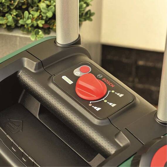 ​Aparat de spalat cu presiune Bosch, patru modele de stropit, presiune reglabila a apei, SmartBrush, 18V Li-Ion, cu rezervor 15 l, fara acumulator - 4- Roveli