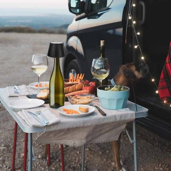 ​Veioza LED pentru exterior, realizata din plastic, design modern si sofisticat, acumulator de 3.7 V si 2000 mAh, cablu USB-C, 2 W, IP44, lumina calda, negru - 3- Roveli