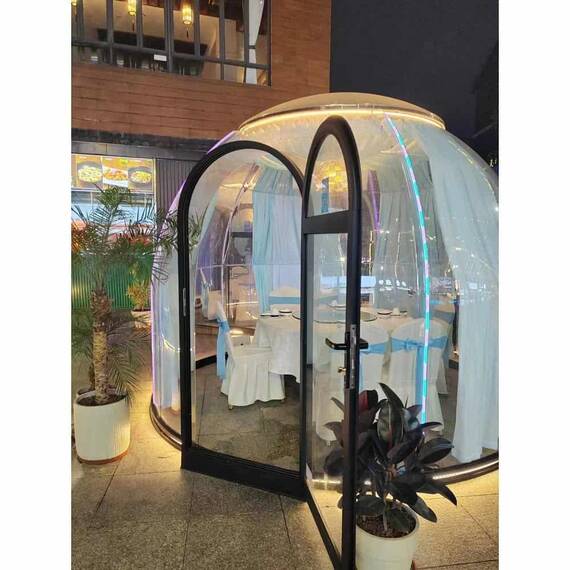 ​Casuta tip cupola DacEnergy©, realizata din policarbonat si aliaj aluminiu alb, banda luminoasa cu LED-uri, sistem de ventilare, plasa insecte, 3,6 x 2,8 m, draperie albastra - 3- Roveli