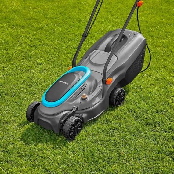 ​Masina electrica de tuns iarba Gardena, lama DuraEdge, maner ErgoTec, latime taiere 32 cm, roti de deplasare, 1200 W, capacitate sac colector 30 l - 3- Roveli