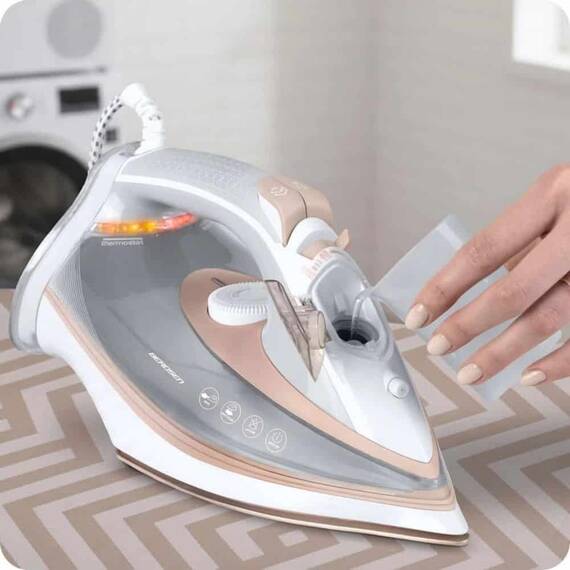 Fier de calcat cu abur, talpa ceramica, oprire automata, autocuratare, protectie la supraincalzire, rezervor de apa de 360 ml, abur vertical, reglare a temperaturii, 3000 W, alb - 7- Roveli