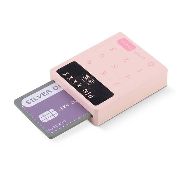​Set casa de marcat fetite , din lemn, numeroase monede si bancnote, carduri de plata, competente sociale, 18 x 18 x 16 cm, roz - 6- Roveli