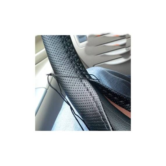 Husa volan piele cu gaurele  marimea L  culoare Negru Cod: LUXA399 - 2- Roveli