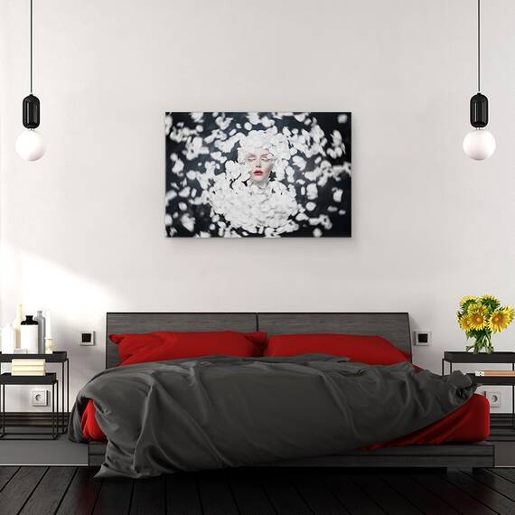 Tablou canvas - Visand la Primavara, Ochii Inchisi, Primavara, Petale, Floare, 80 x 120 cm - 3- Roveli