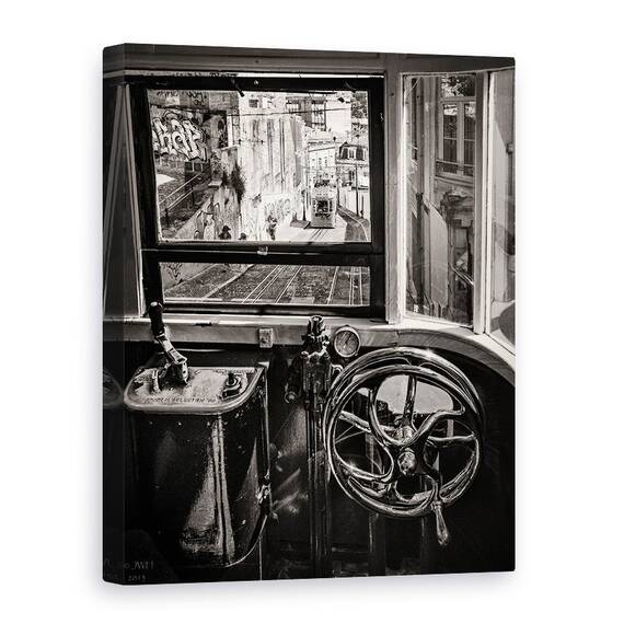 Tablou Canvas - Tramvai, Marime: 60 x 80 cm - - Roveli