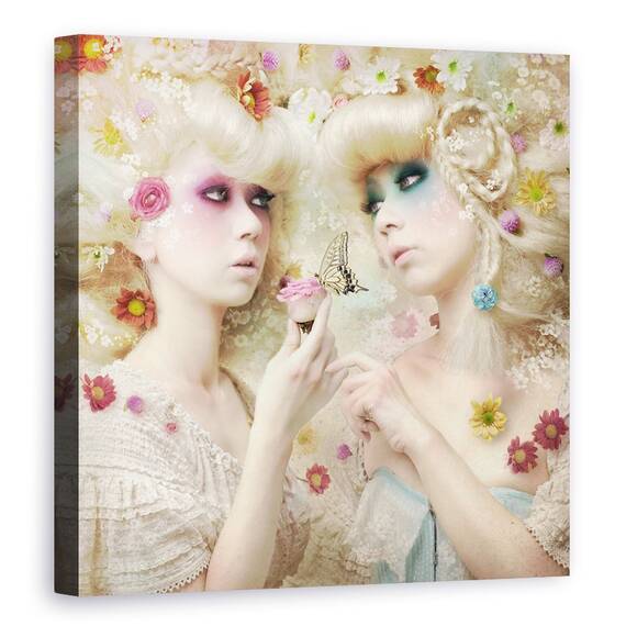 Tablou Canvas - Fata Din Gradina Cu Flori, Marime: 60 x 60 cm - - Roveli