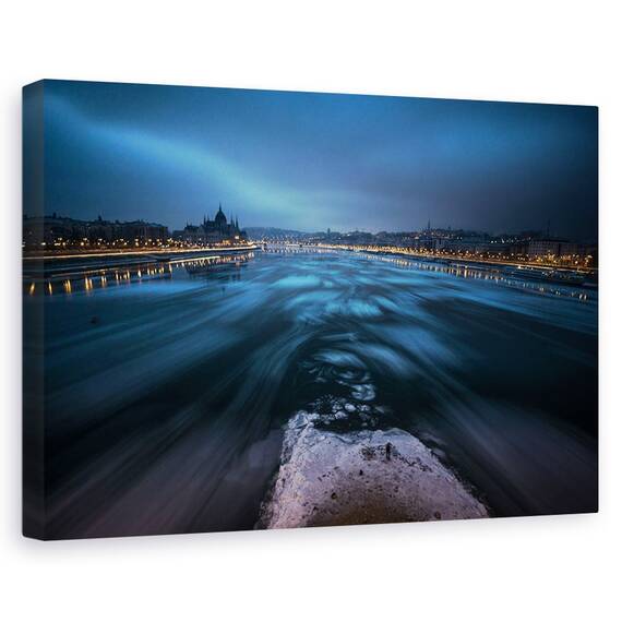 Tablou Canvas - Dimineata De Iarna In Budapesta, Marime: 40 x 60 cm - - Roveli