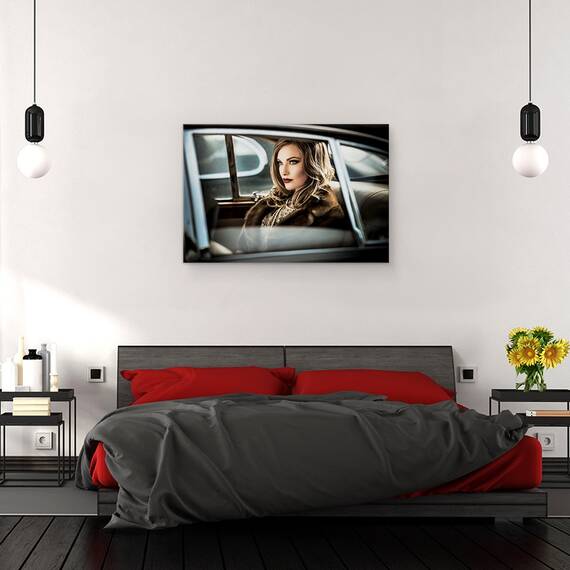 Tablou Canvas - Conducand Diva La Un Eveniment, Marime: 40 x 60 cm - 3- Roveli