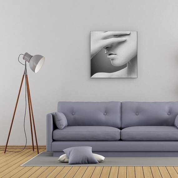 Tablou Canvas - Alb, Fata, Portret, Mana, Timid, Marime: 60 x 60 cm - 2- Roveli