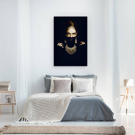 Tablou Canvas - Coyolxauhqui, Portret, Model, Femeie, Fata, Intuneric, Marime: 60 x 90 cm - 3- Roveli